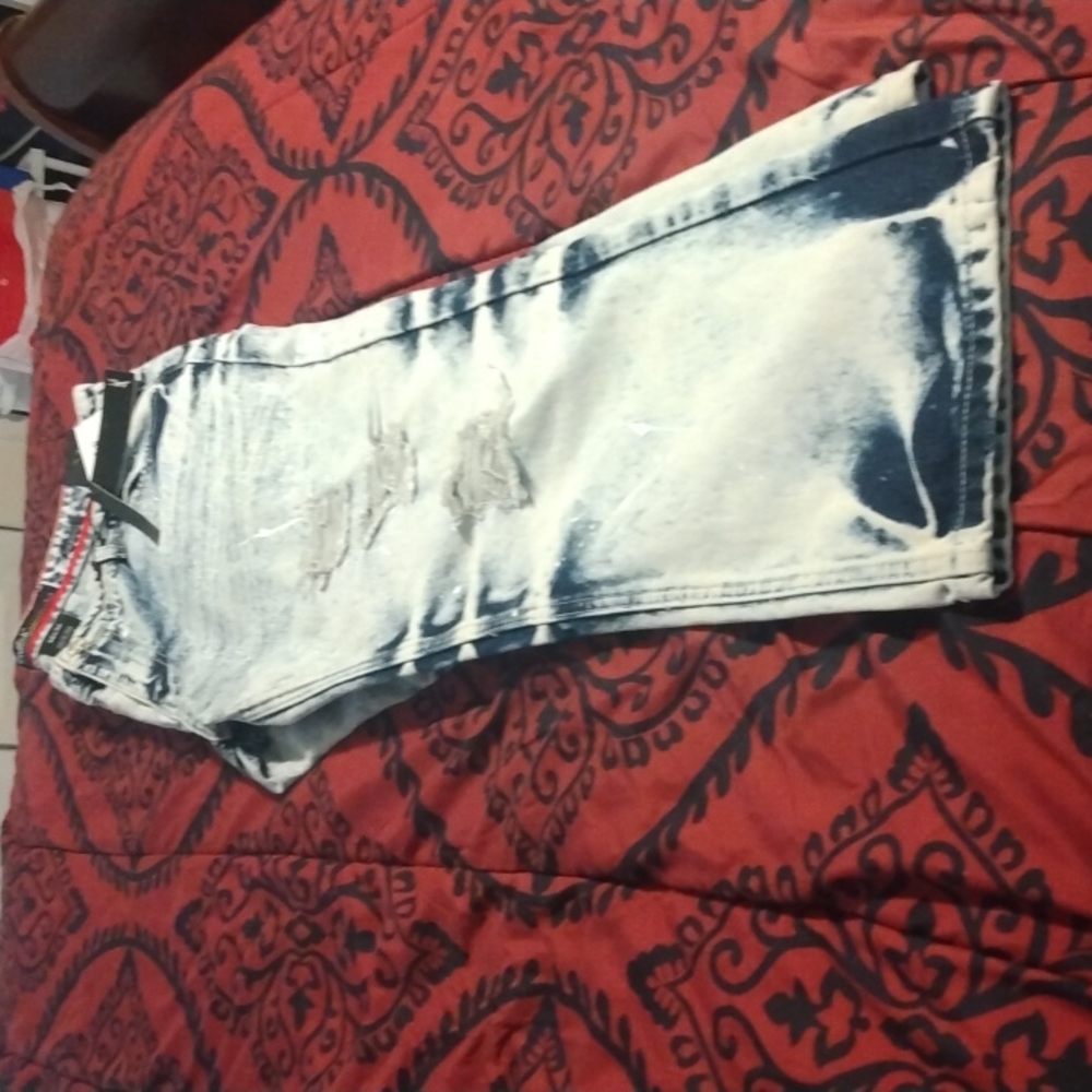 Pants - Picture 7 of 8